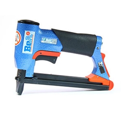 BeA 71/16-421S 22 Gauge Pneumatic Upholstery Stapler with Safety